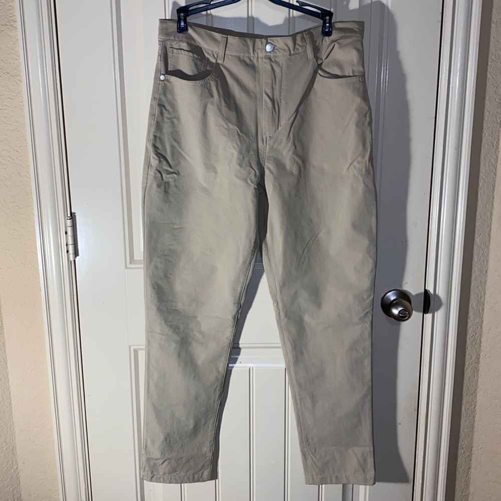 Holllywood - tan “stretchy” waist 30 men’s jeans. See pic for small flaws